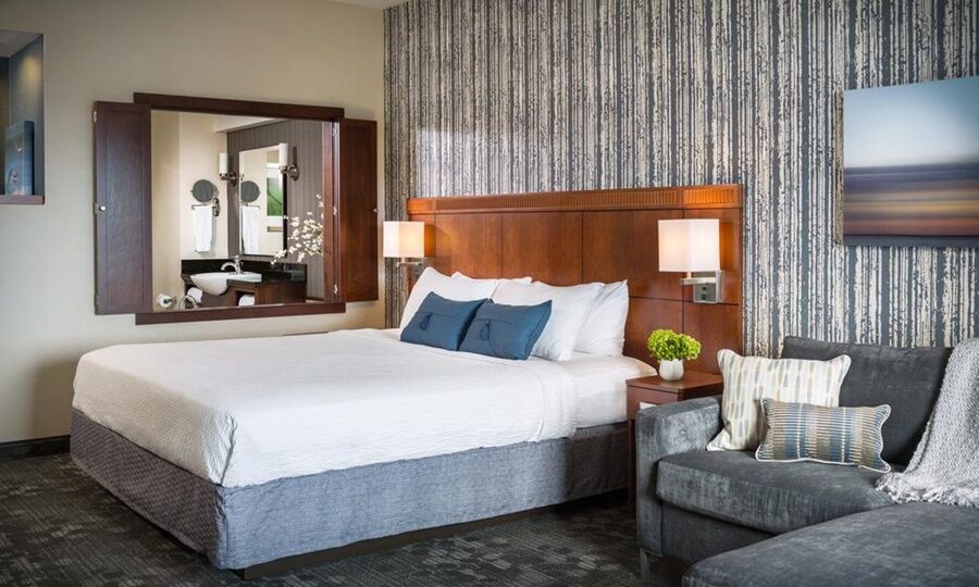 Courtyard By Marriott Burlington Hotell Eksteriør bilde