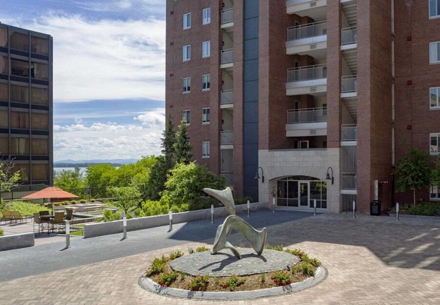 Courtyard By Marriott Burlington Hotell Eksteriør bilde